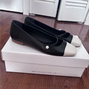 L'Intervalle Montreal Black and White Leather Women's Flats